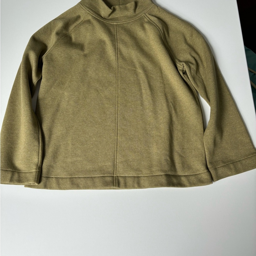 J Jill softest most comfortable sweat shirt olive green size M